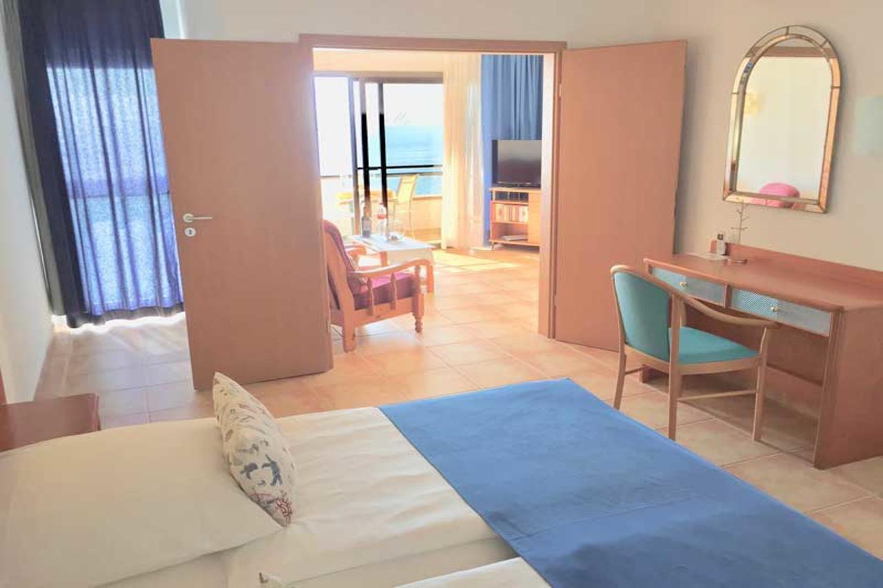 Suite Hotel Marina Playa Esquinzo エクステリア 写真
