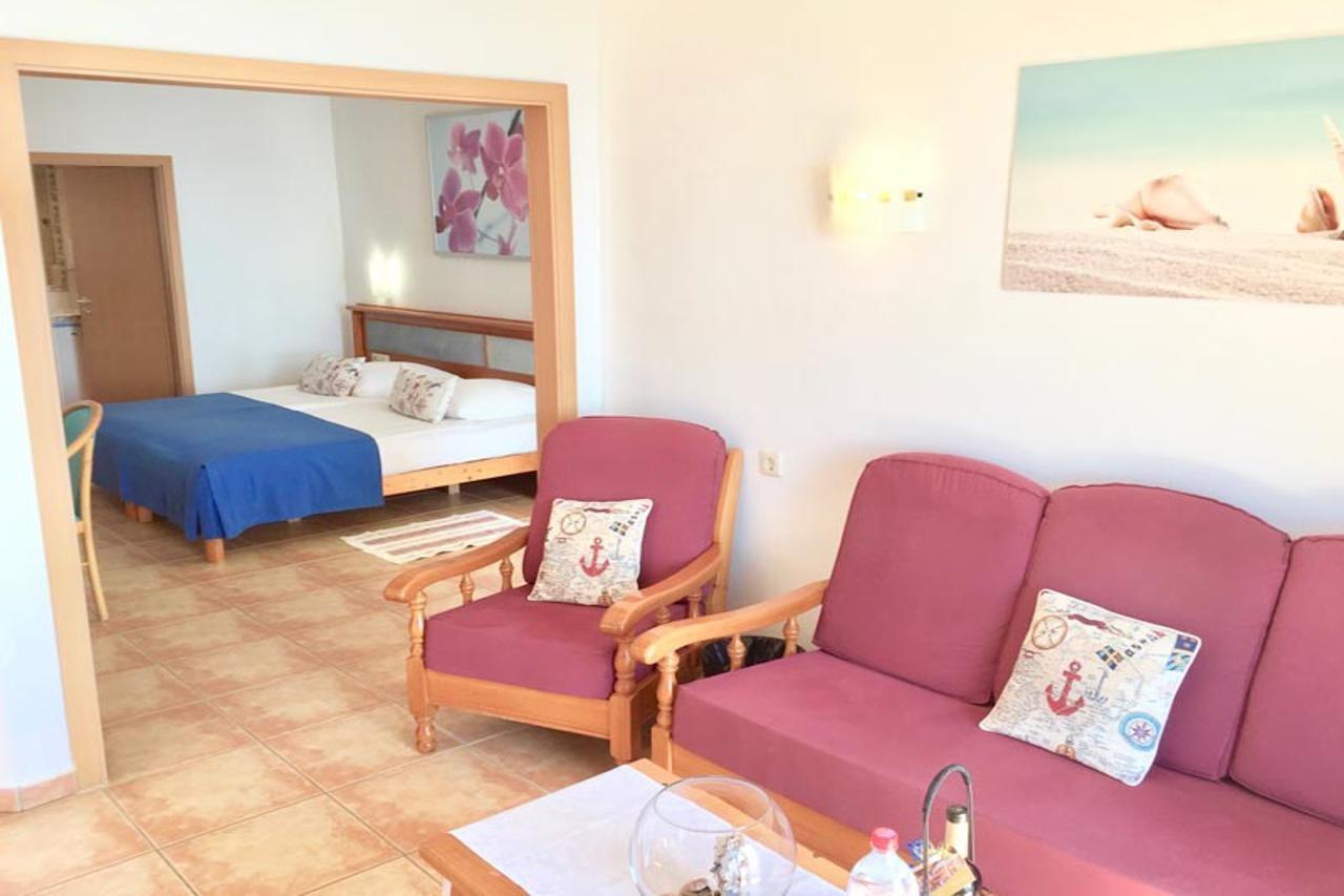 Suite Hotel Marina Playa Esquinzo エクステリア 写真