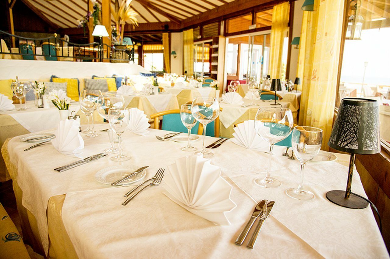 Suite Hotel Marina Playa Esquinzo エクステリア 写真